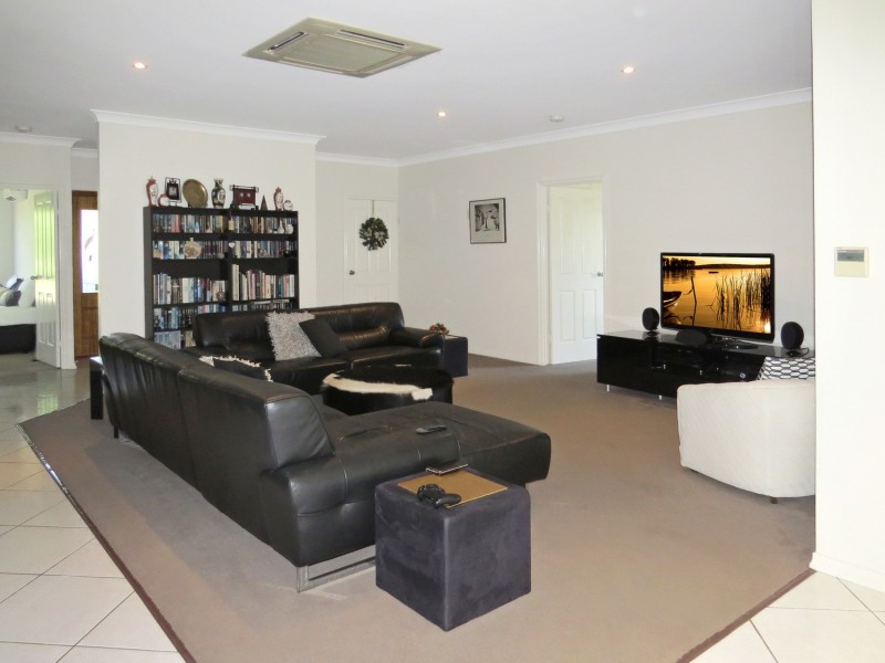 10 Kirkpatrick Court, Bowen QLD 4805