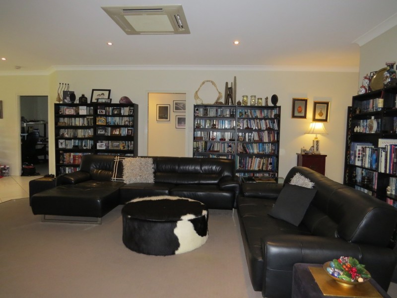 10 Kirkpatrick Court, Bowen QLD 4805