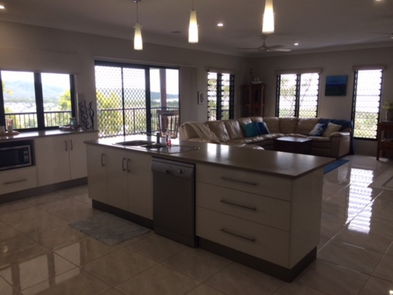 19 Harbour View Terrace, Bowen QLD 4805