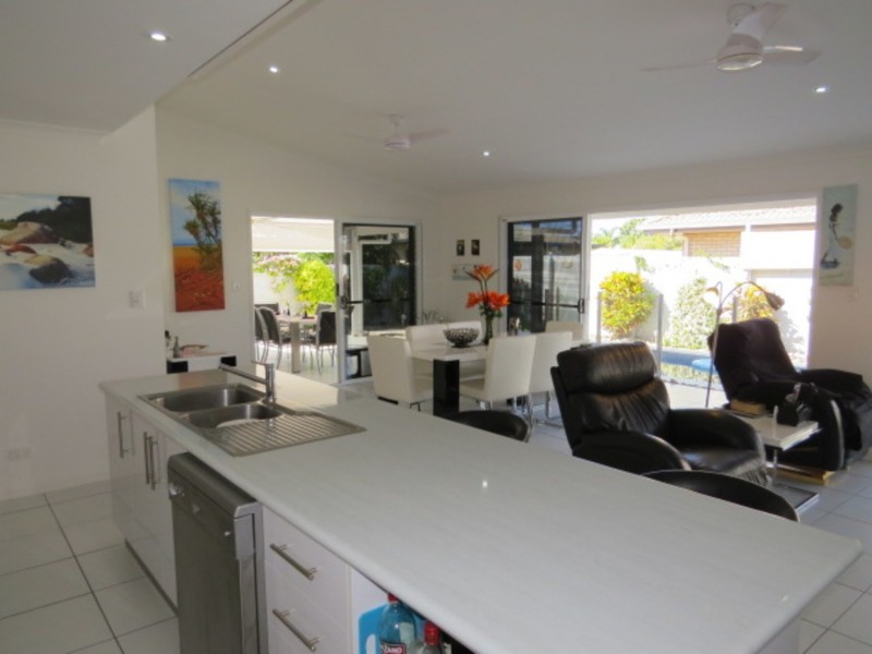 9 Lexington Court, Bowen QLD 4805