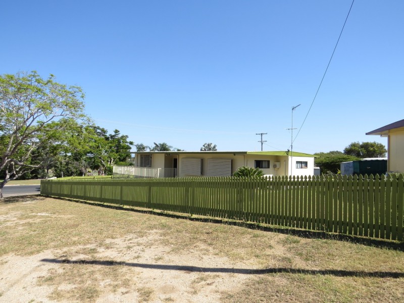 12 Sunset Crescent, Bowen QLD 4805