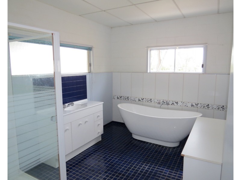 152 Balaam Road, Bowen QLD 4805