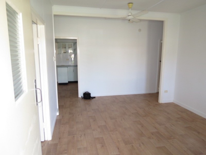 33 Sinclair Street, Bowen QLD 4805