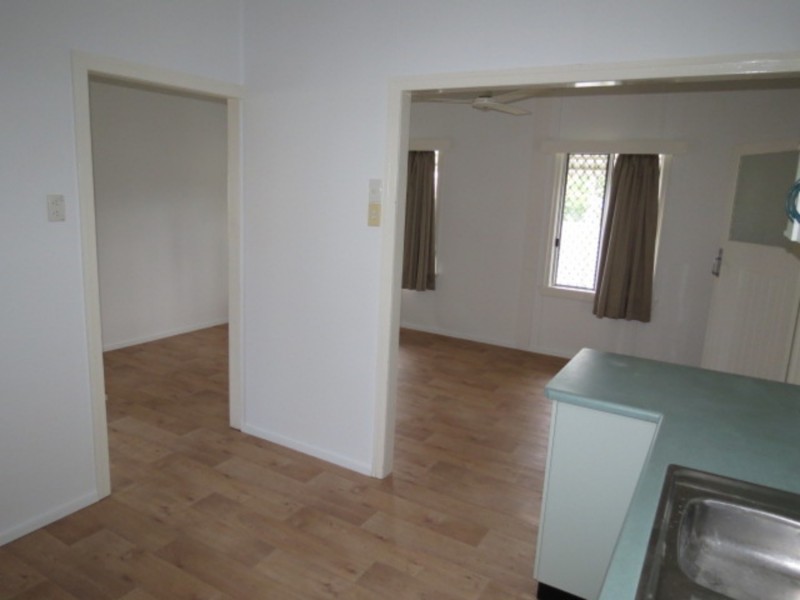 33 Sinclair Street, Bowen QLD 4805