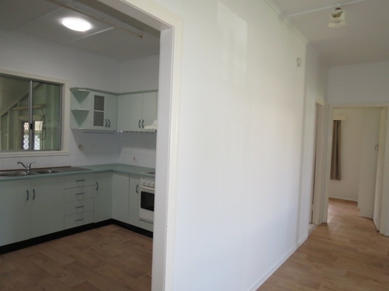 33 Sinclair Street, Bowen QLD 4805