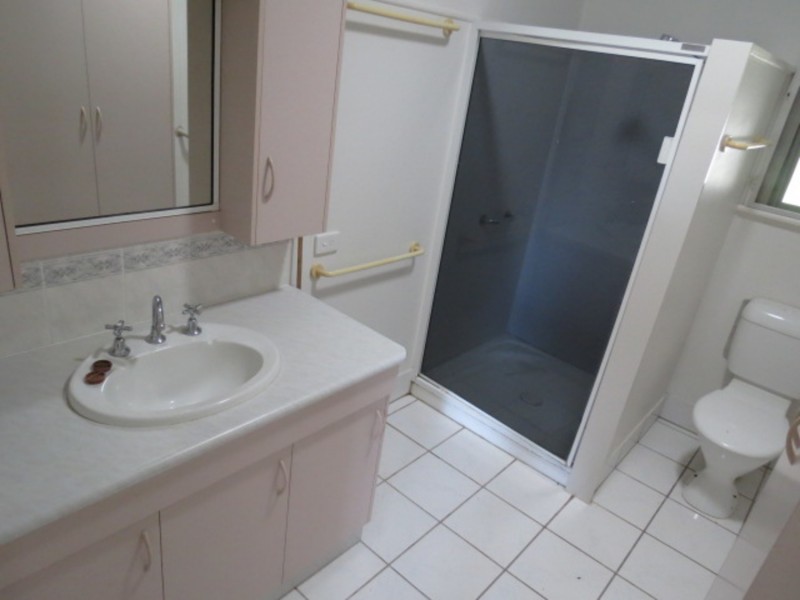 33 Sinclair Street, Bowen QLD 4805