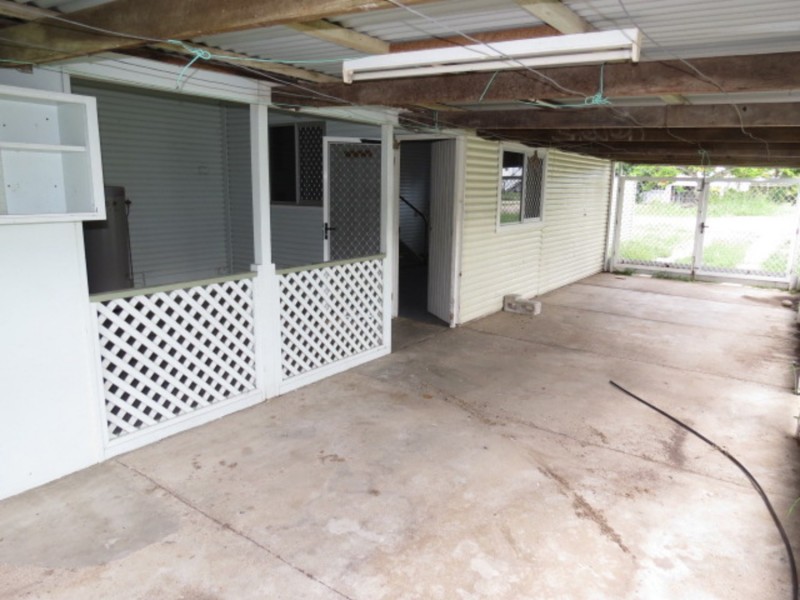 33 Sinclair Street, Bowen QLD 4805