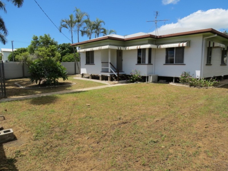33 Sinclair Street, Bowen QLD 4805