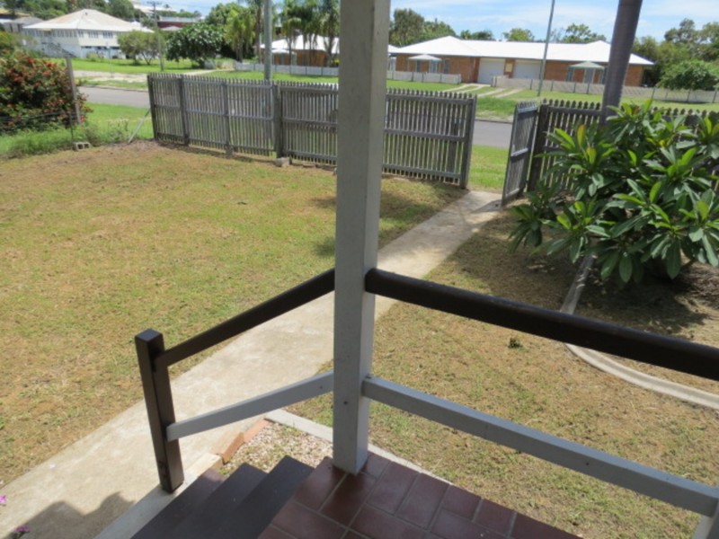 33 Sinclair Street, Bowen QLD 4805