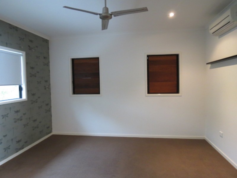 9 Campbell Street, Hermit Park QLD 4812