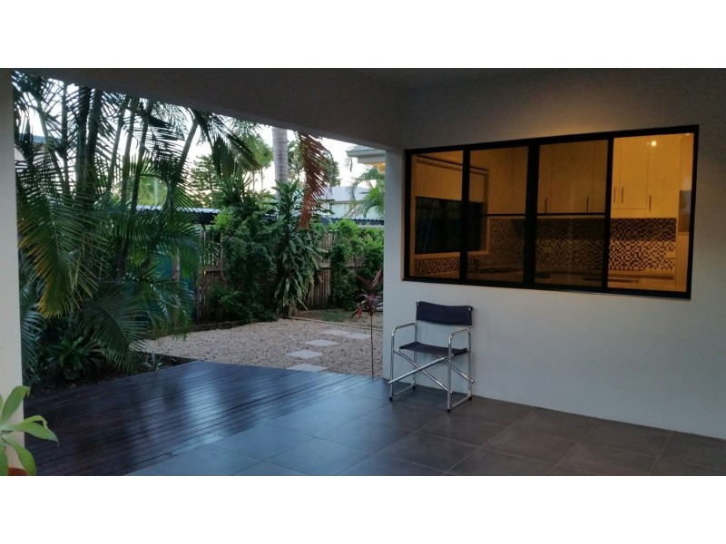 9 Campbell Street, Hermit Park QLD 4812