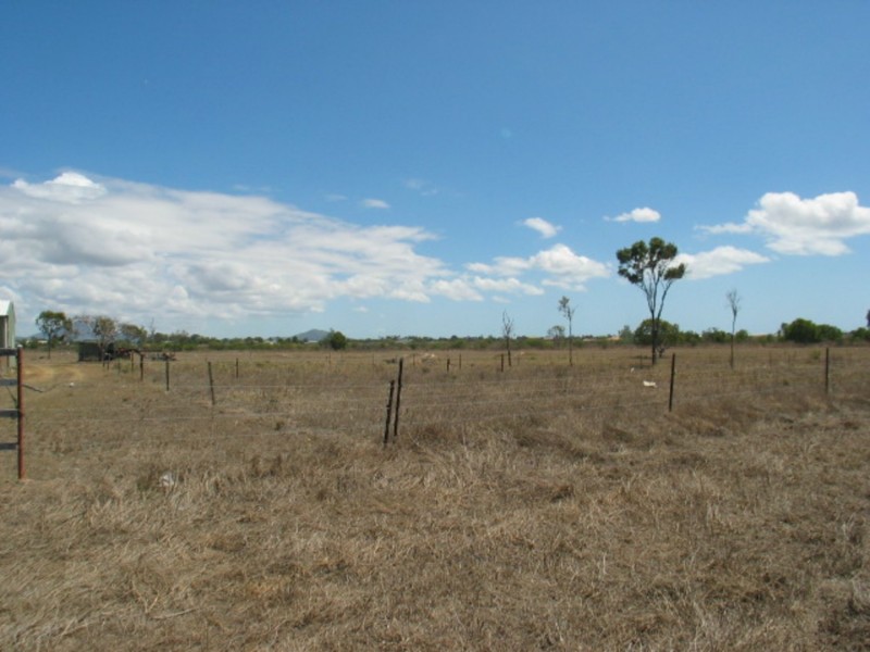15 Eyles Road, Bowen QLD 4805