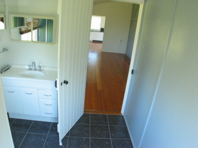 55 Livingstone Street, Bowen QLD 4805