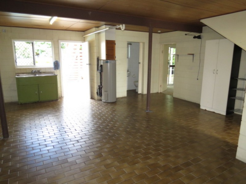 26 Tracey Street, Bowen QLD 4805