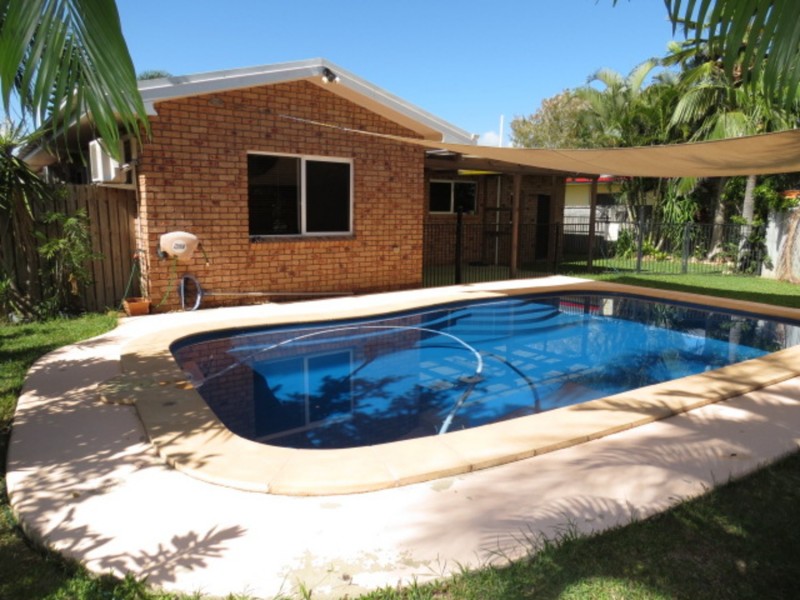 12 Suthers Street, Bowen QLD 4805