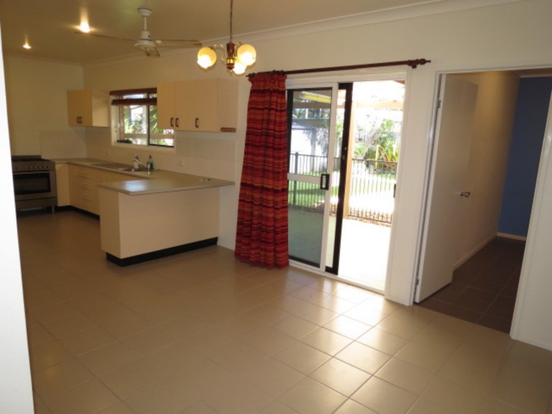 12 Suthers Street, Bowen QLD 4805