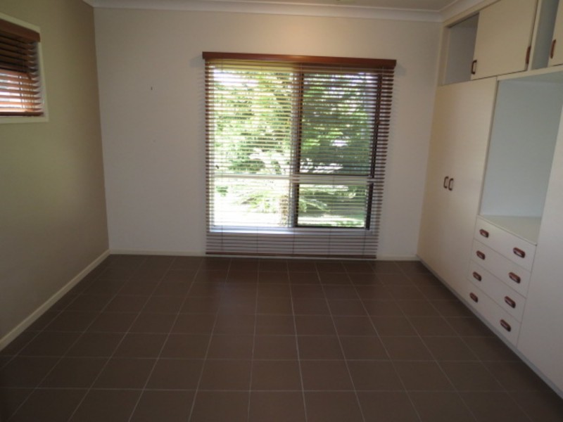 12 Suthers Street, Bowen QLD 4805