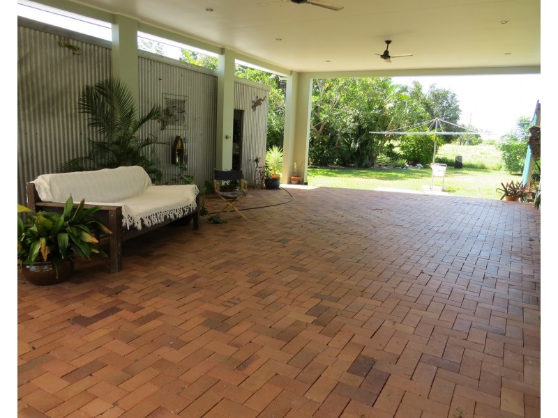 175 Inveroona Road, Bowen QLD 4805