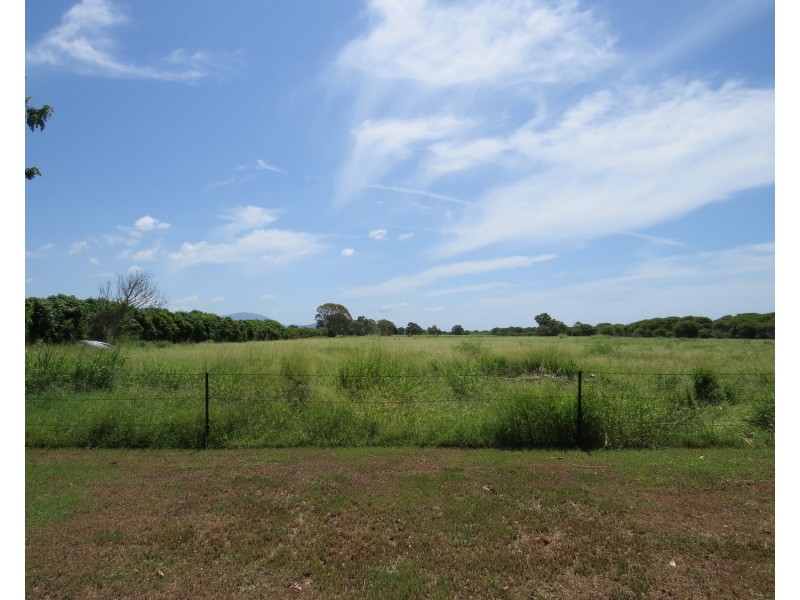 175 Inveroona Road, Bowen QLD 4805