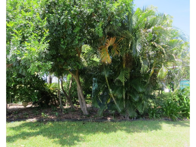 175 Inveroona Road, Bowen QLD 4805