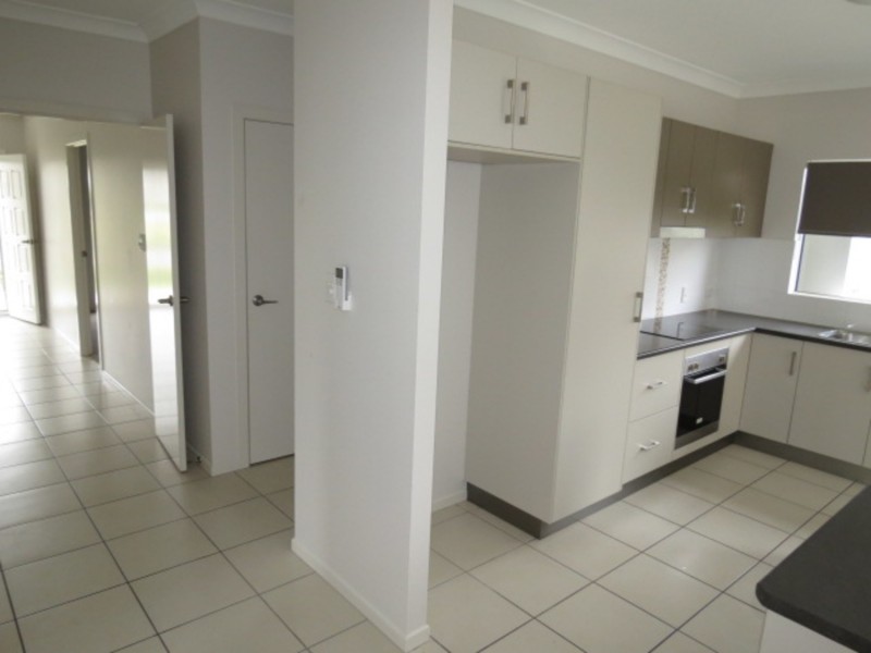1 Second Close, Bowen QLD 4805