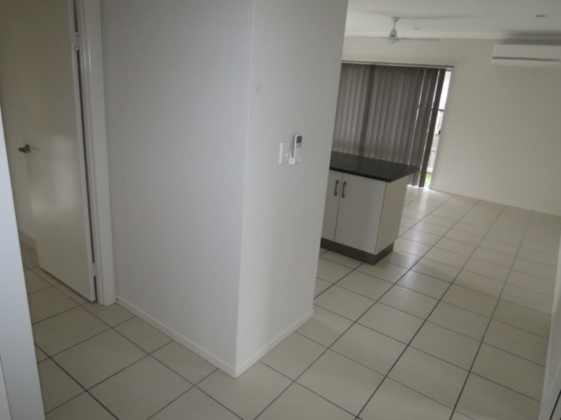 1 Second Close, Bowen QLD 4805