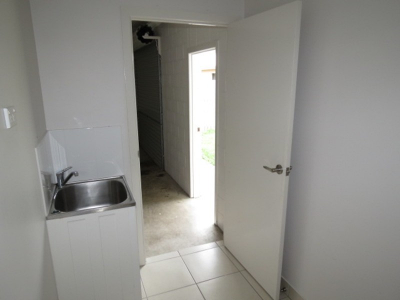 1 Second Close, Bowen QLD 4805