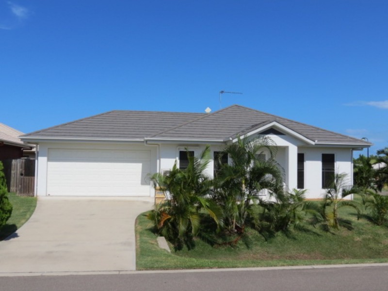 1 Second Close, Bowen QLD 4805
