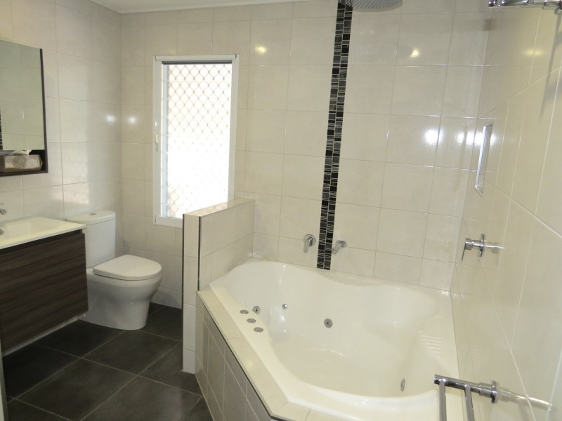 107 Leichhardt Street, Bowen QLD 4805