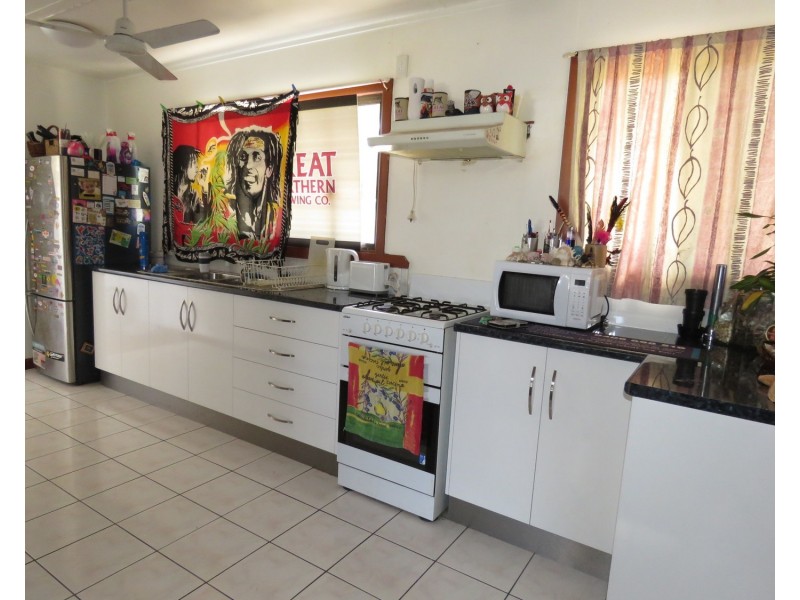 44 Field Street, Bowen QLD 4805