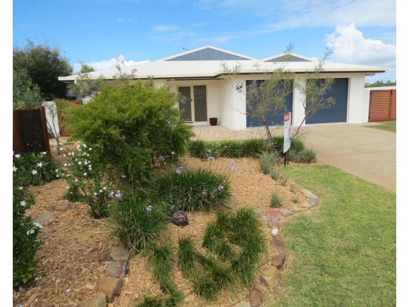 14 Silk Road, Bowen QLD 4805
