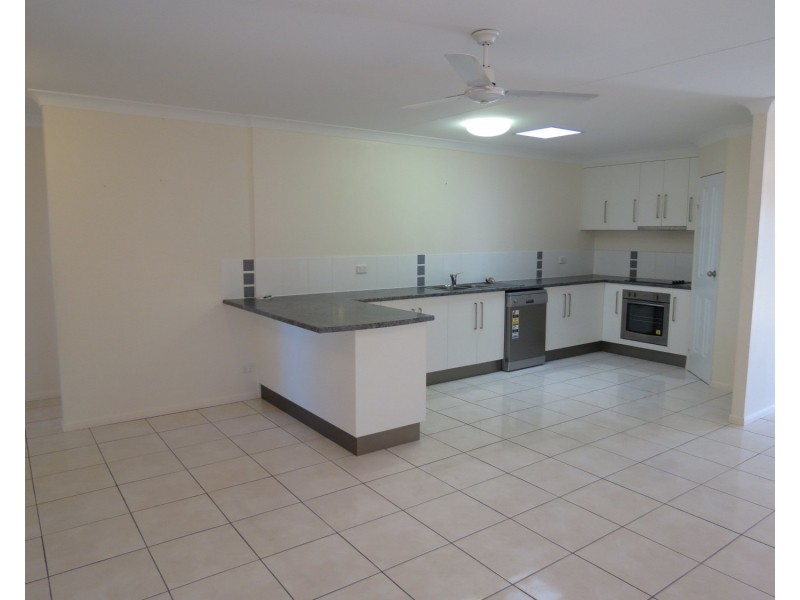 14 Silk Road, Bowen QLD 4805
