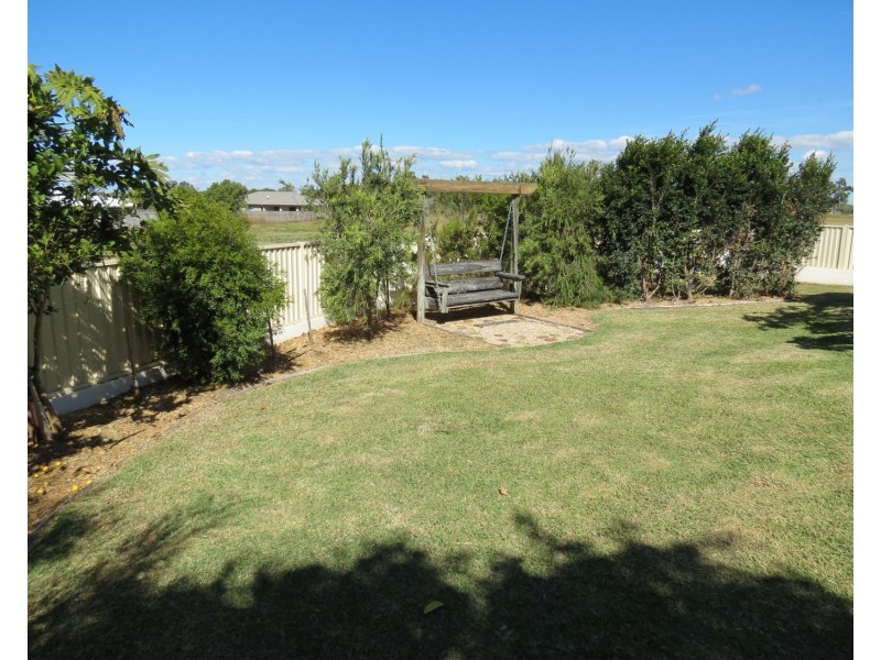 14 Silk Road, Bowen QLD 4805