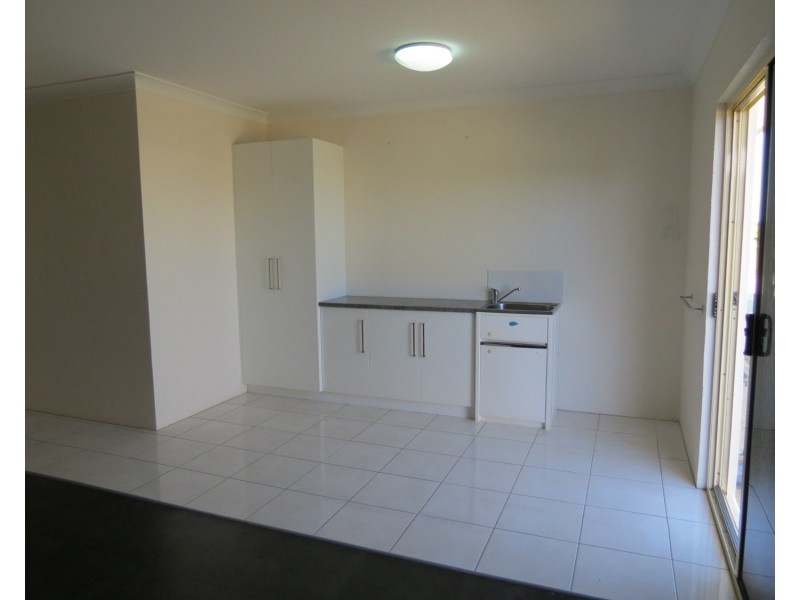 14 Silk Road, Bowen QLD 4805