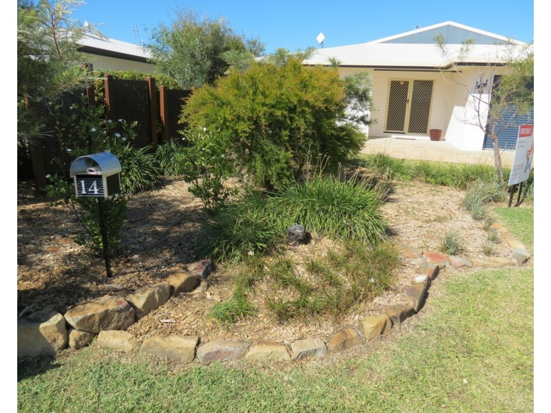 14 Silk Road, Bowen QLD 4805