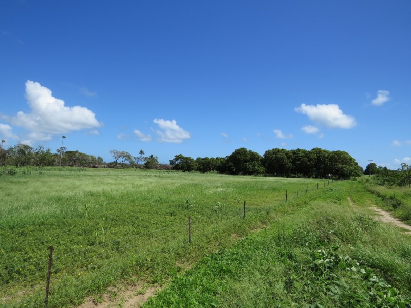 75 Taloonda Road, Bowen QLD 4805
