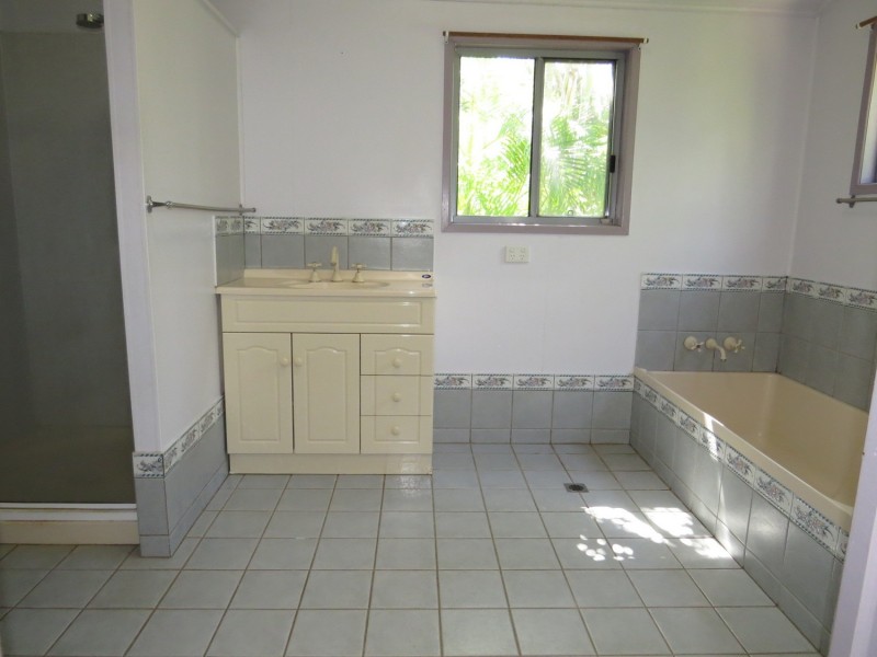 75 Taloonda Road, Bowen QLD 4805