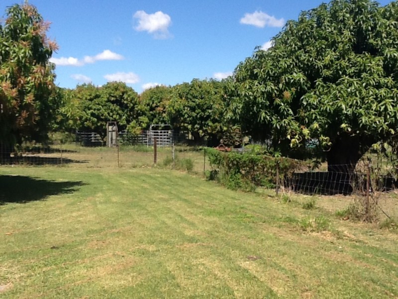 75 Taloonda Road, Bowen QLD 4805
