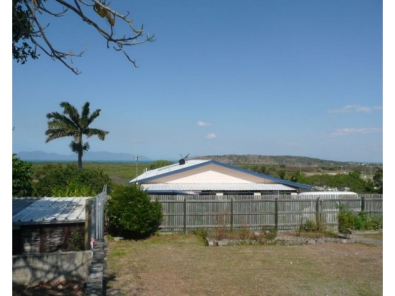 18 Hay Street, Bowen QLD 4805