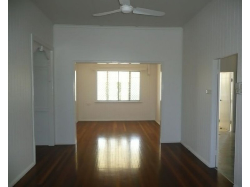 18 Hay Street, Bowen QLD 4805