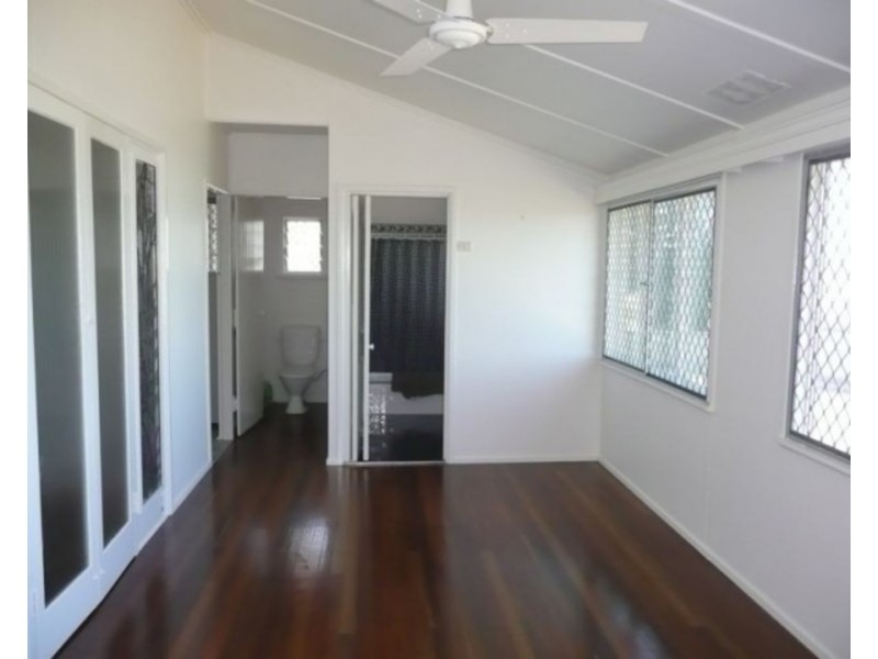 18 Hay Street, Bowen QLD 4805