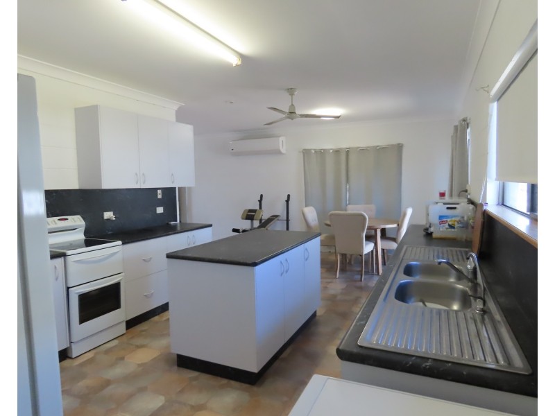 54 Lascelles Street, Bowen QLD 4805