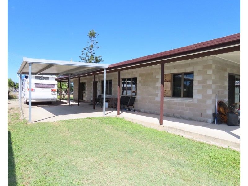 54 Lascelles Street, Bowen QLD 4805