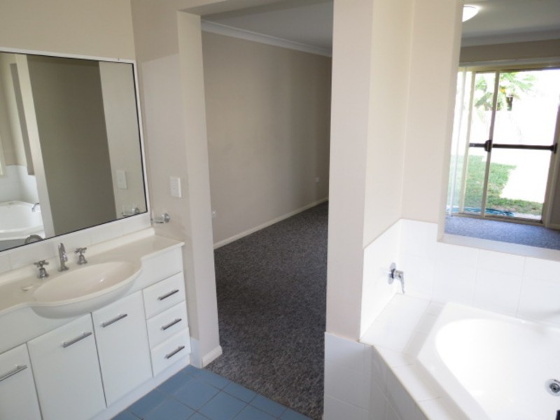 6 Lucinda Place, Bowen QLD 4805