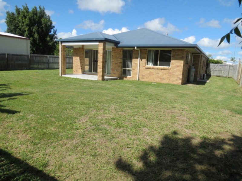 6 Lucinda Place, Bowen QLD 4805