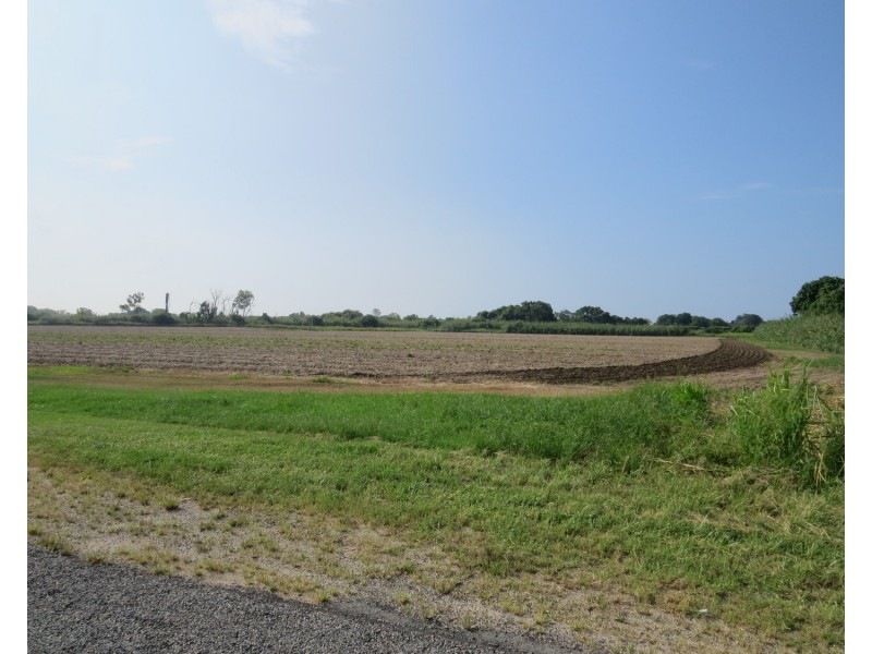 83 Millers Lane, Bowen QLD 4805