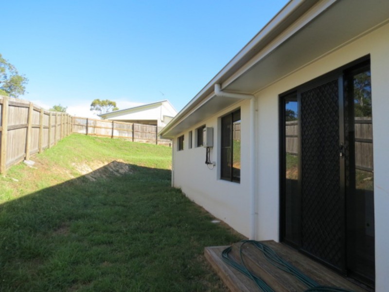 8 Seacove Crescent, Bowen QLD 4805