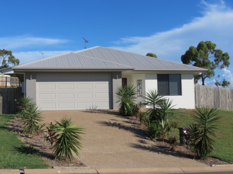8 Seacove Crescent, Bowen QLD 4805