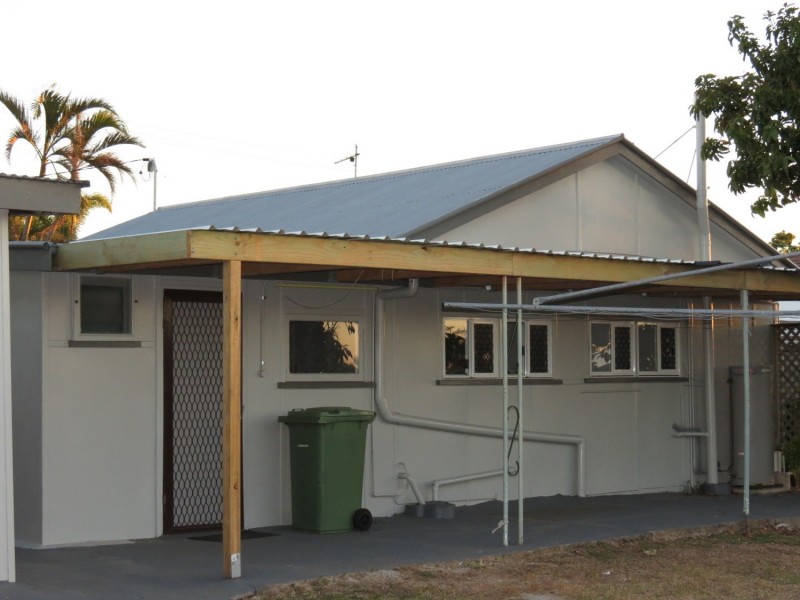10 Rosshall Street, Bowen QLD 4805