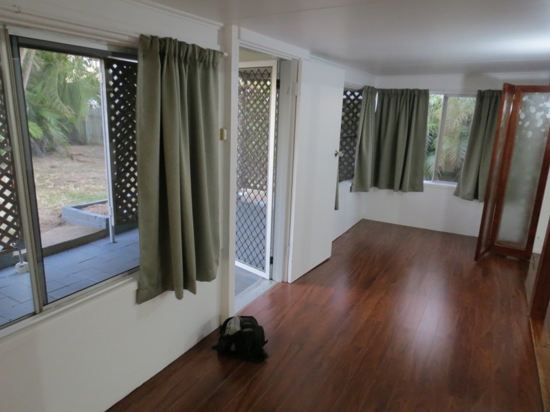 10 Rosshall Street, Bowen QLD 4805